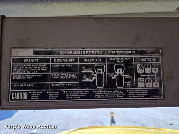 image for item DY0424 2007 Sterling L-Line dump truck