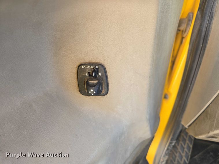 image for item DY0424 2007 Sterling L-Line dump truck