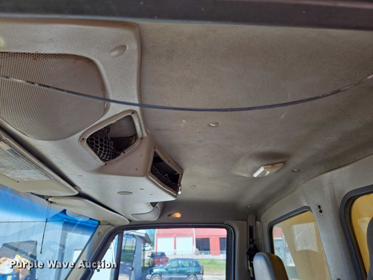 image for item DY0424 2007 Sterling L-Line dump truck