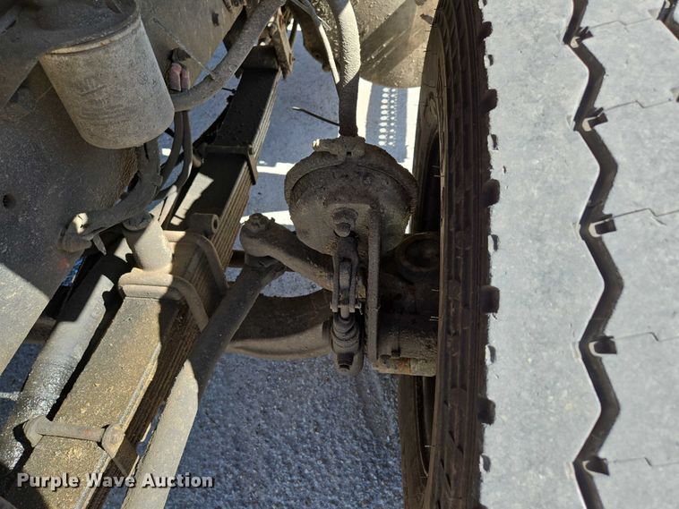 image for item DY0424 2007 Sterling L-Line dump truck