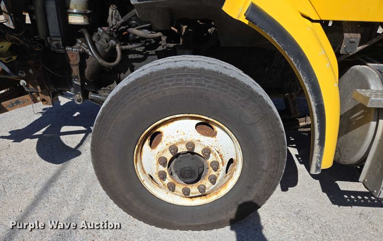 image for item DY0424 2007 Sterling L-Line dump truck