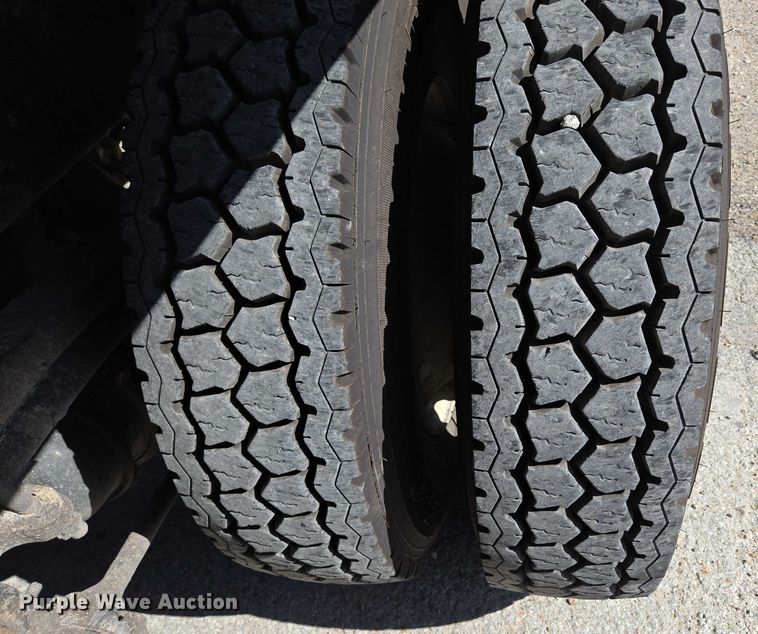 image for item DY0424 2007 Sterling L-Line dump truck