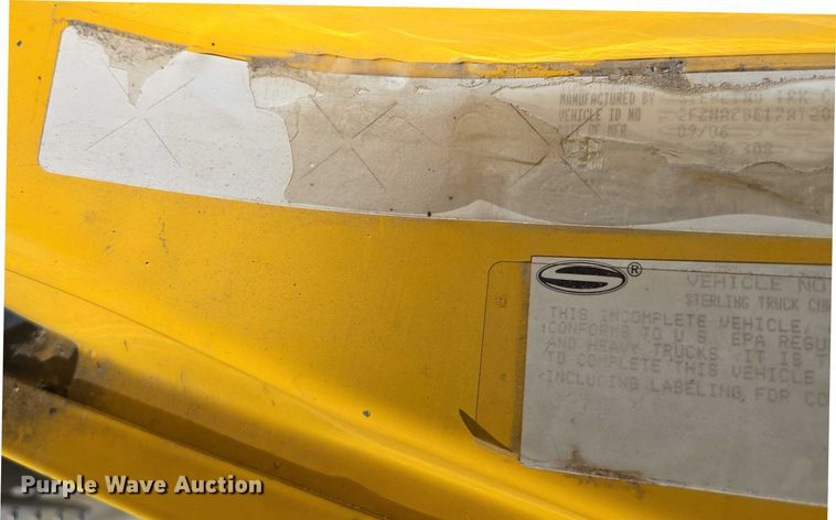 image for item DY0424 2007 Sterling L-Line dump truck