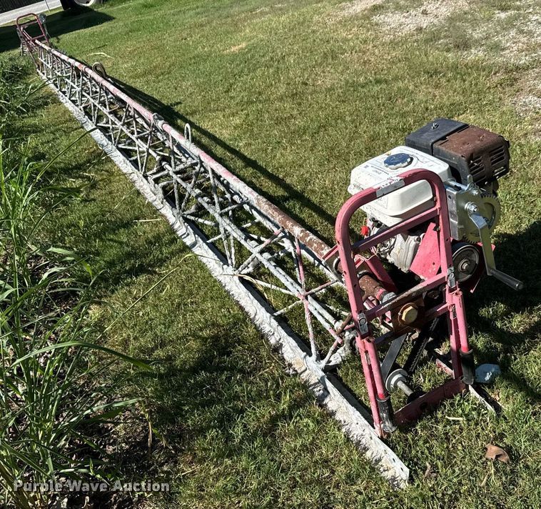 image for item DY0427 Concrete power screed