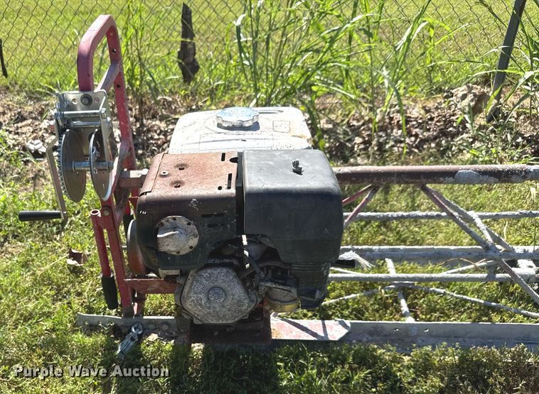 image for item DY0427 Concrete power screed