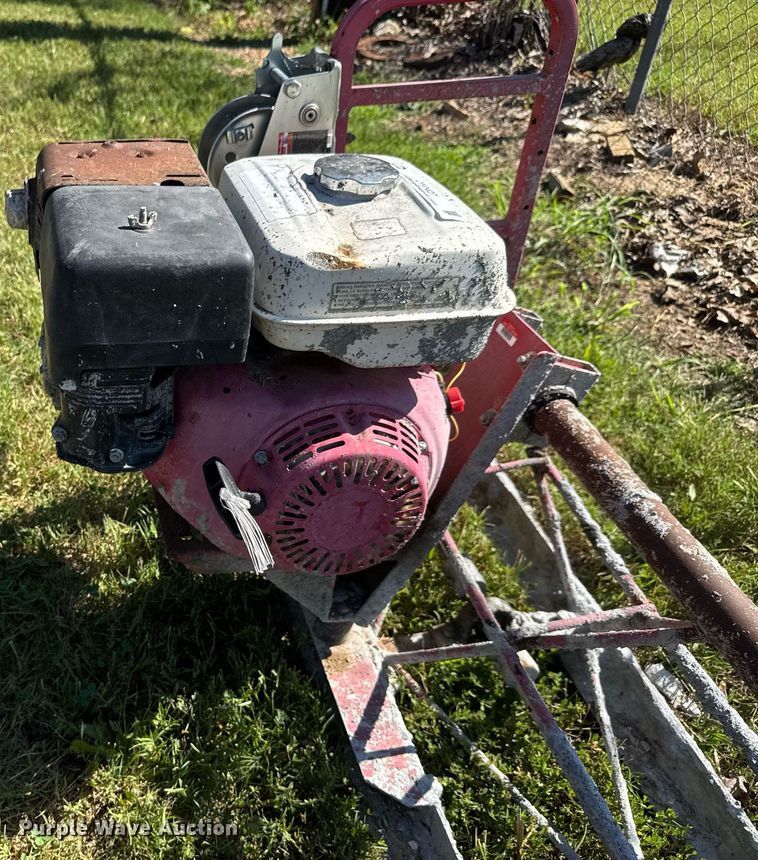 image for item DY0427 Concrete power screed