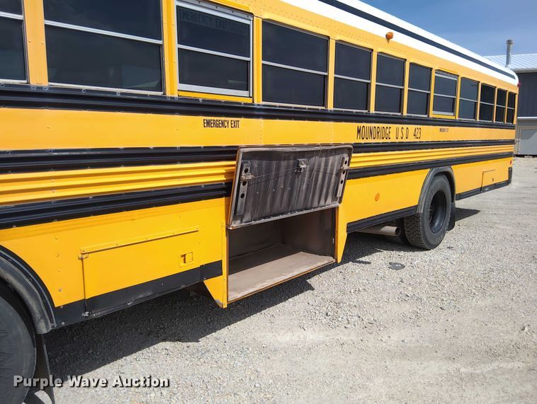 image for item DY0455 2001 Blue Bird TC2000 school bus