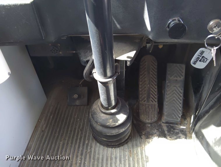 image for item DY0455 2001 Blue Bird TC2000 school bus