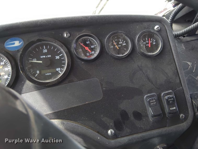 image for item DY0455 2001 Blue Bird TC2000 school bus