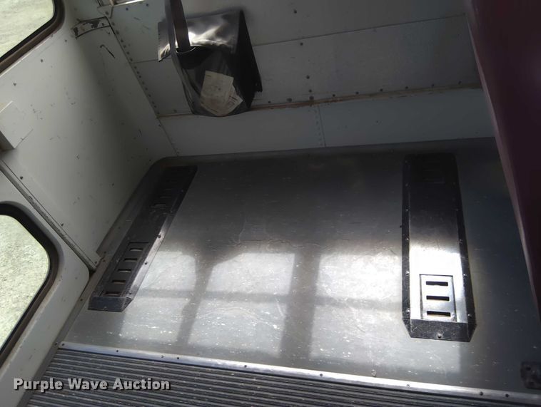 image for item DY0455 2001 Blue Bird TC2000 school bus