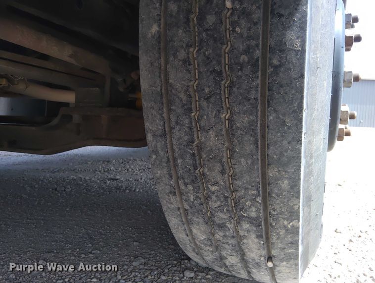 image for item DY0455 2001 Blue Bird TC2000 school bus