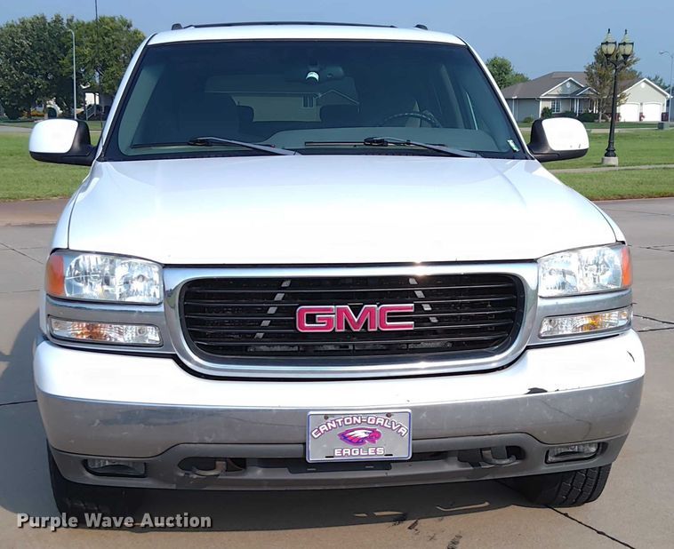 image for item DY0456 2001 GMC Yukon XL SUV