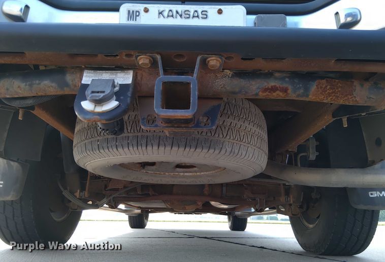 image for item DY0456 2001 GMC Yukon XL SUV