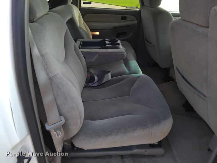 image for item DY0456 2001 GMC Yukon XL SUV