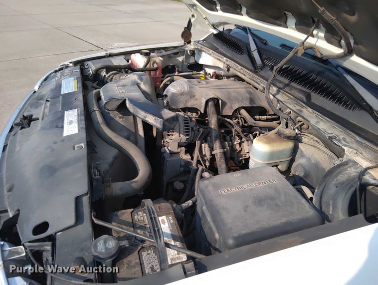 image for item DY0456 2001 GMC Yukon XL SUV