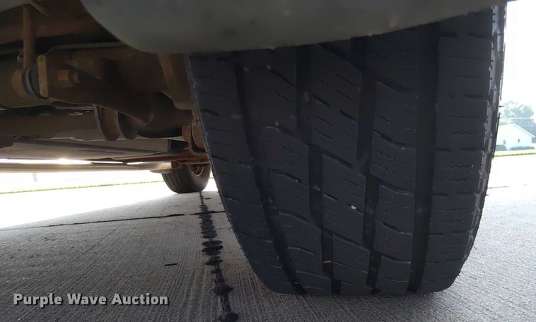 image for item DY0456 2001 GMC Yukon XL SUV