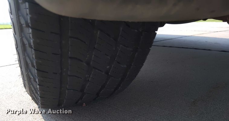 image for item DY0456 2001 GMC Yukon XL SUV