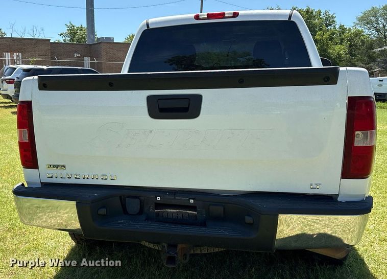 image for item DY0846 2010 Chevrolet Silverado 1500 Crew Cab pickup truck