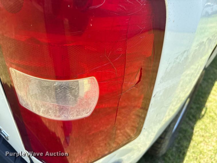 image for item DY0846 2010 Chevrolet Silverado 1500 Crew Cab pickup truck