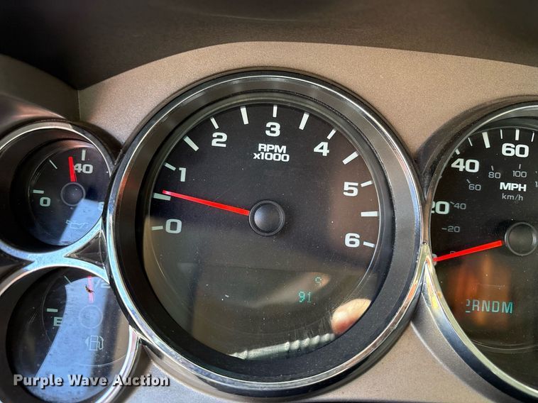 image for item DY0846 2010 Chevrolet Silverado 1500 Crew Cab pickup truck