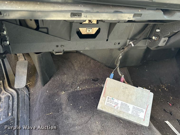 image for item DY0846 2010 Chevrolet Silverado 1500 Crew Cab pickup truck