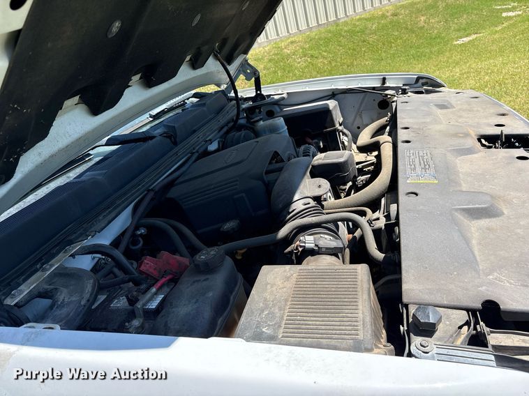 image for item DY0846 2010 Chevrolet Silverado 1500 Crew Cab pickup truck