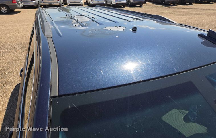 image for item DY0990 2017 Chevrolet Suburban SUV