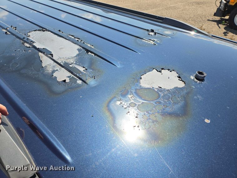 image for item DY0990 2017 Chevrolet Suburban SUV