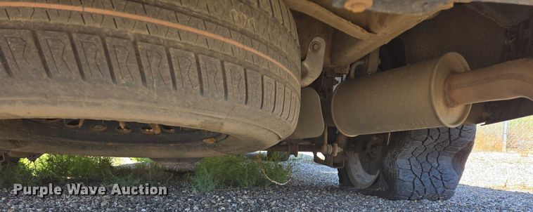 image for item DY0990 2017 Chevrolet Suburban SUV