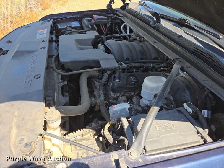 image for item DY0990 2017 Chevrolet Suburban SUV