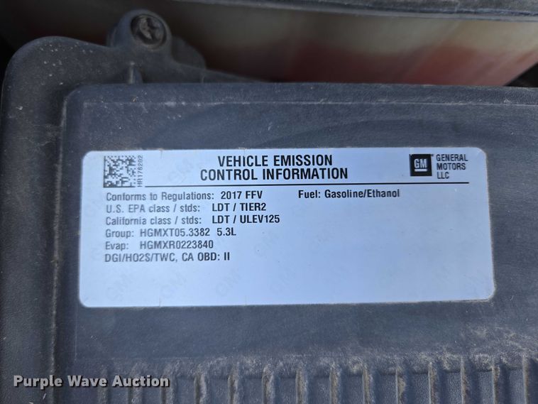 image for item DY0990 2017 Chevrolet Suburban SUV