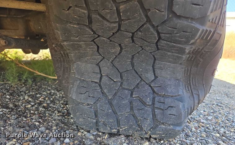 image for item DY0990 2017 Chevrolet Suburban SUV