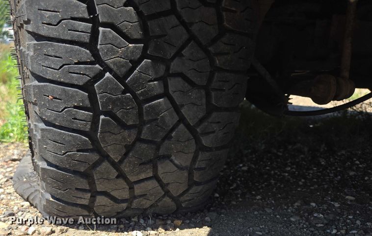 image for item DY0990 2017 Chevrolet Suburban SUV