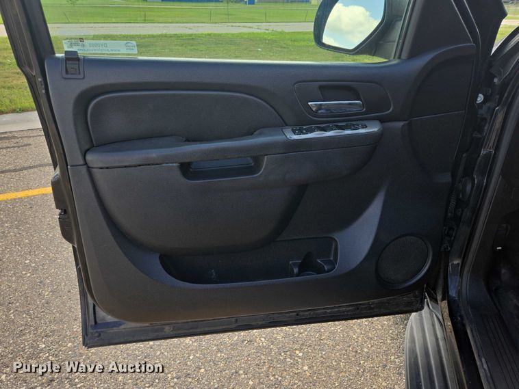 image for item DY0992 2014 Chevrolet Tahoe Police SUV