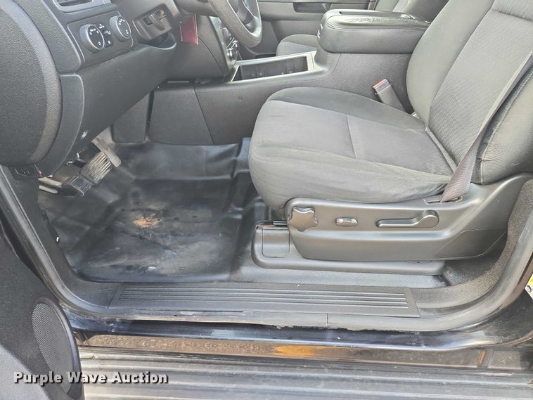 image for item DY0992 2014 Chevrolet Tahoe Police SUV