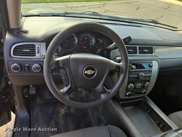 image for item DY0992 2014 Chevrolet Tahoe Police SUV