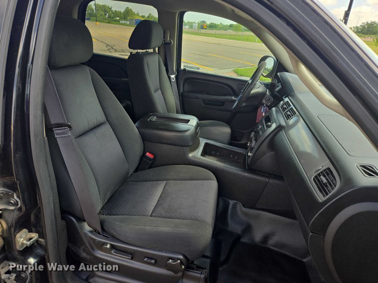 image for item DY0992 2014 Chevrolet Tahoe Police SUV