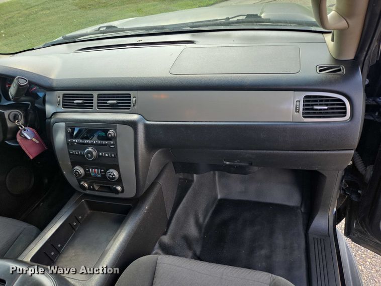 image for item DY0992 2014 Chevrolet Tahoe Police SUV