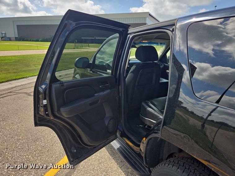 image for item DY0992 2014 Chevrolet Tahoe Police SUV