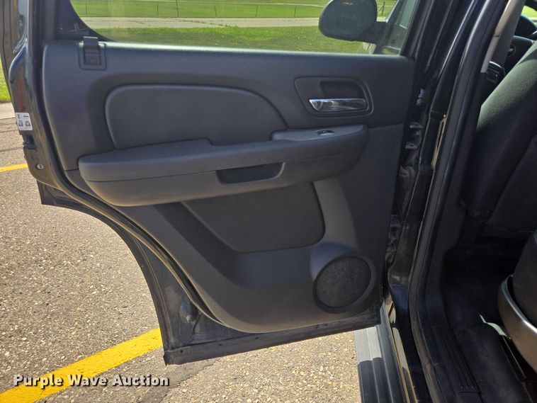 image for item DY0992 2014 Chevrolet Tahoe Police SUV