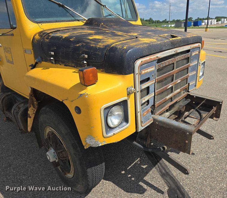image for item DY0993 1979 International 1854 dump truck