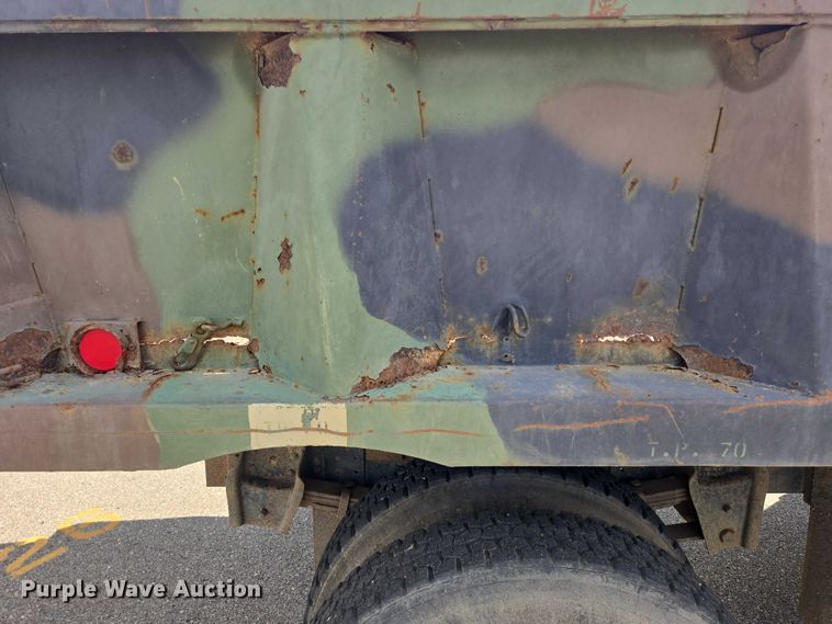 image for item DY0993 1979 International 1854 dump truck