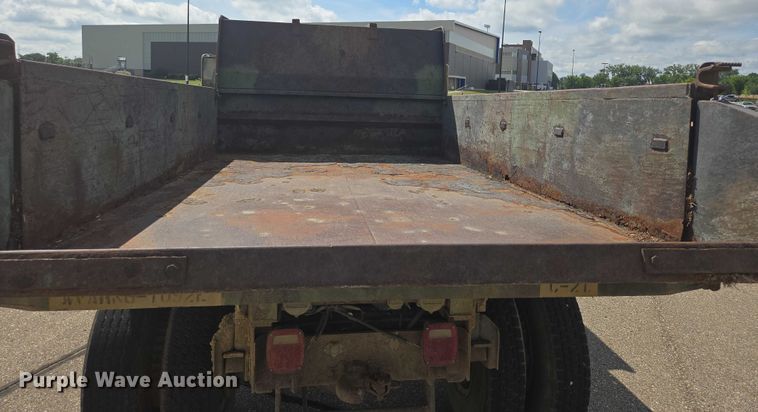 image for item DY0993 1979 International 1854 dump truck