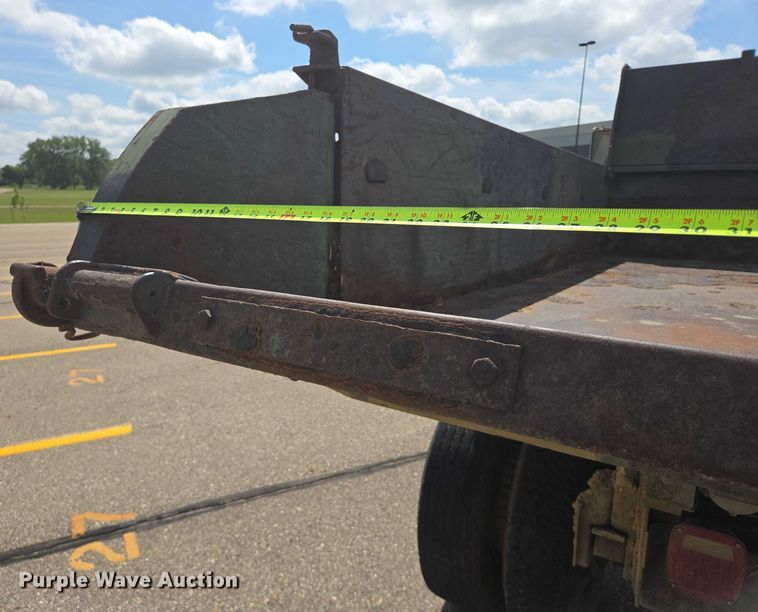 image for item DY0993 1979 International 1854 dump truck