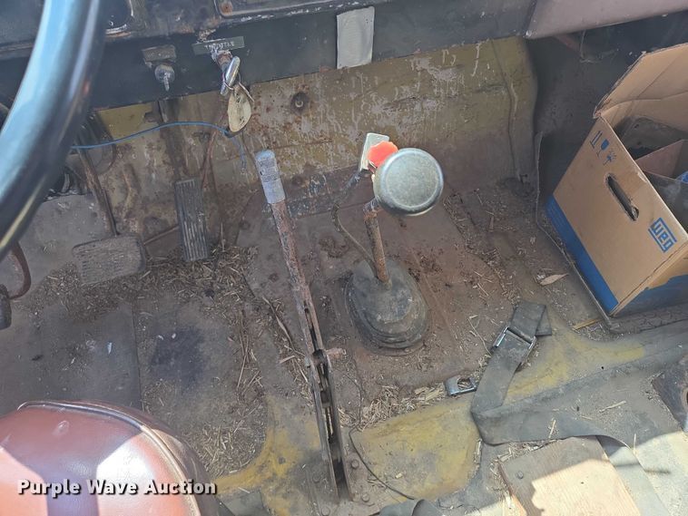 image for item DY0993 1979 International 1854 dump truck