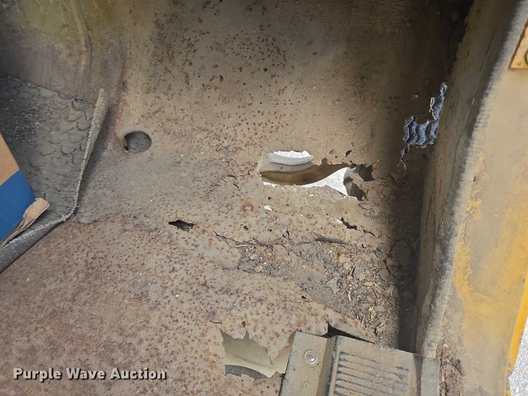 image for item DY0993 1979 International 1854 dump truck