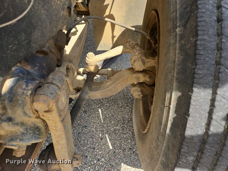 image for item DY0993 1979 International 1854 dump truck