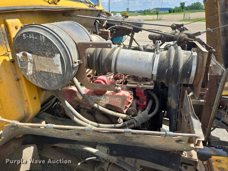 image for item DY0993 1979 International 1854 dump truck