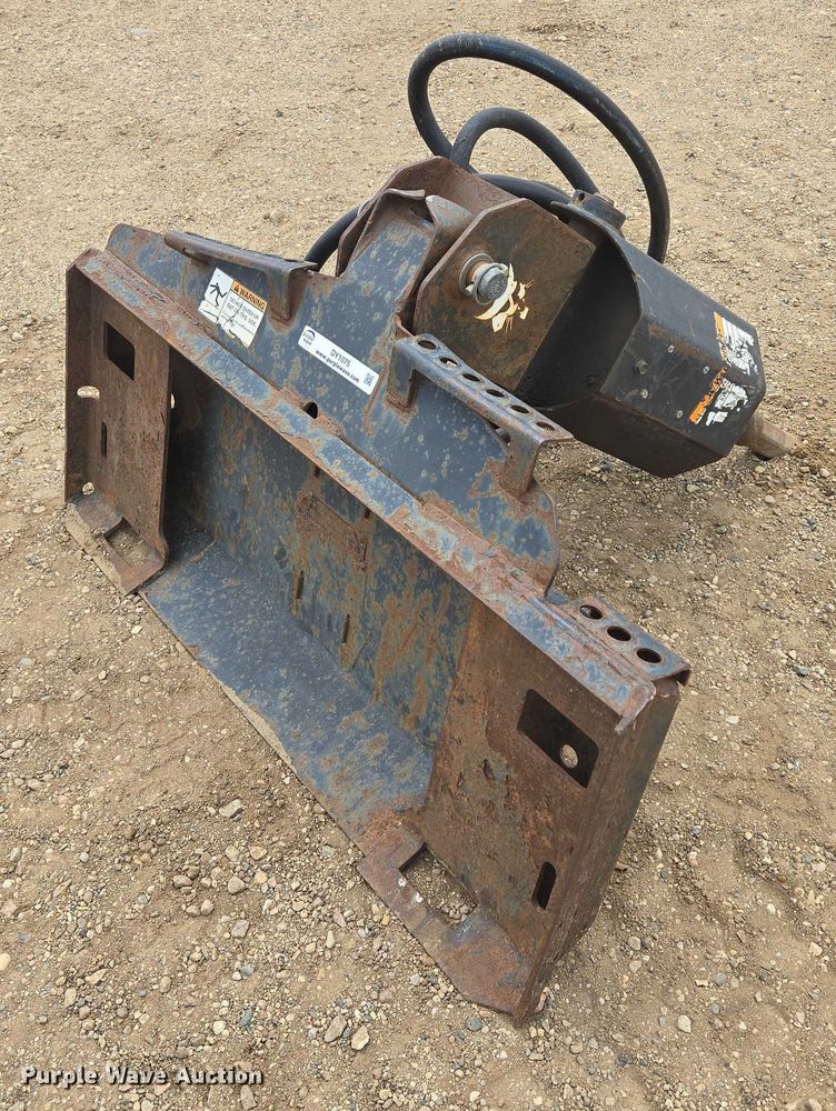 image for item DY1075 Bobcat skid steer auger