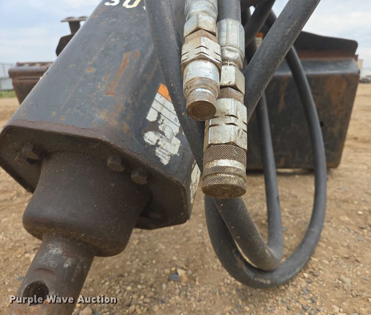 image for item DY1075 Bobcat skid steer auger